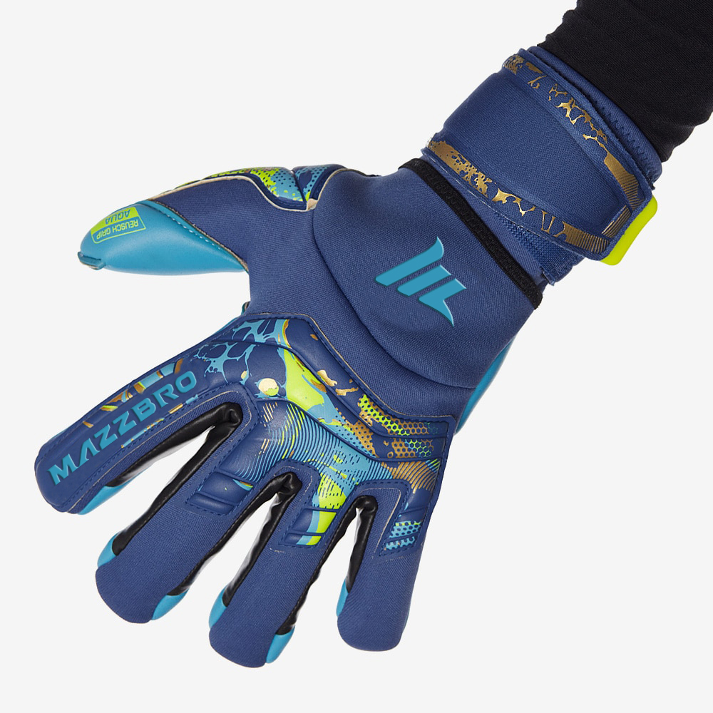 Attrakt Aqua Windproof Ortho-Tec Soccer Glove